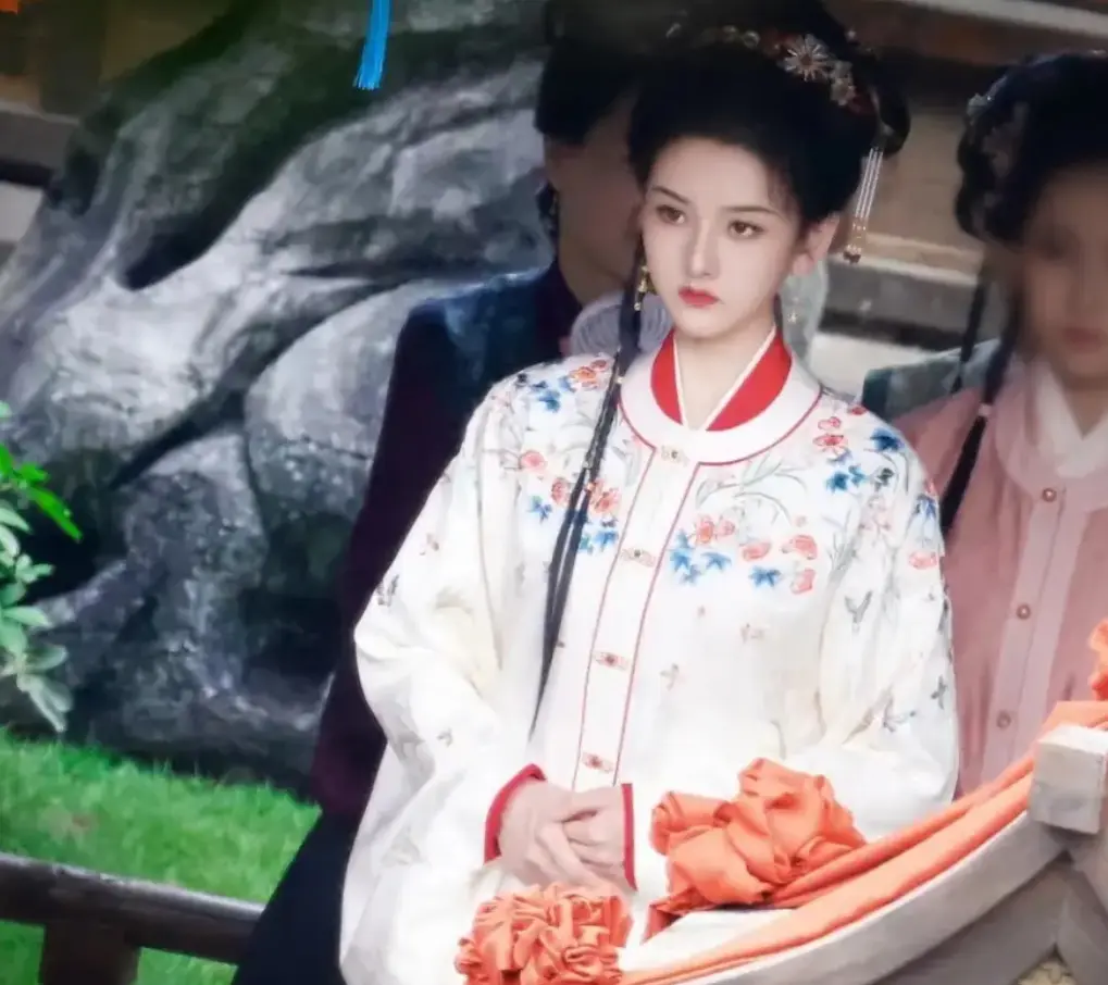 融丰配资 95花版《红楼梦》太精彩！宋祖儿天选黛玉，孟子义的王熙凤够劲，卢昱晓让人意外！